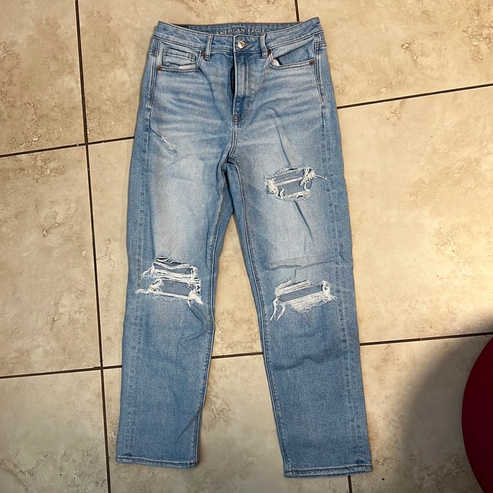 American eagle high rise mom jeans
